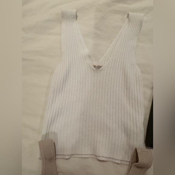 Bundle - Crop Tops - Picture 5 of 5